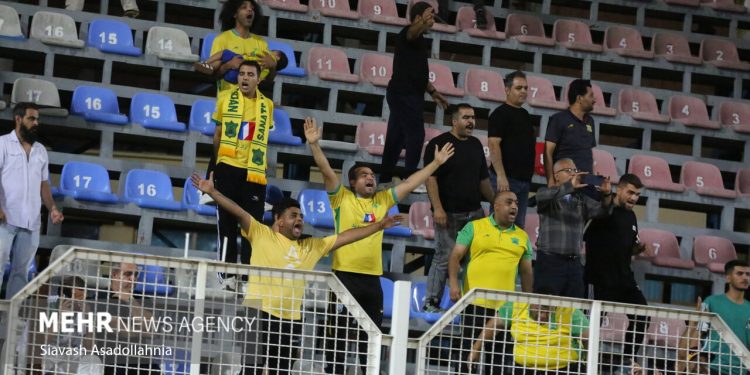 مربی صنعتنفت آبادان: استرس بازیکنان مانع برد شد