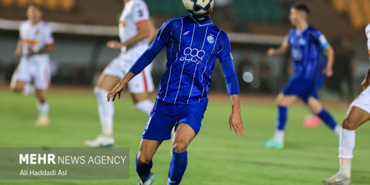 مسابقه فوتبال تیمهای استقلال و المحرق بحرین