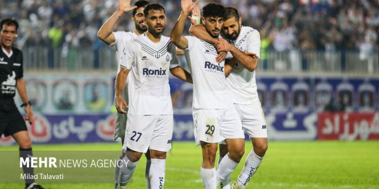 ملوان با ۵ غایب برابر ذوب آهن صفآرایی میکند