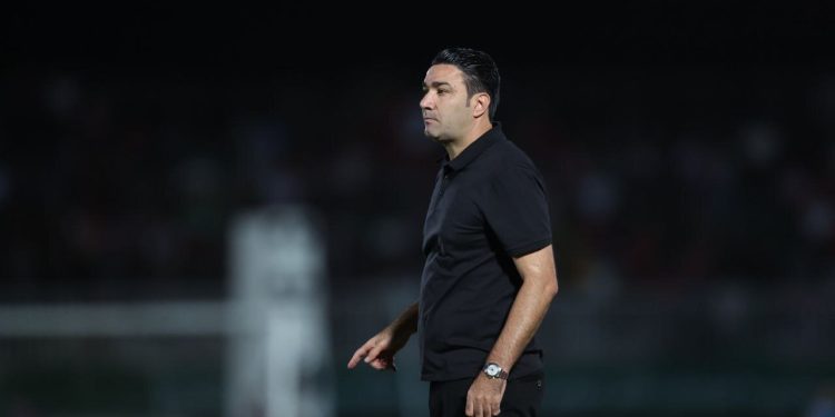 افشاگری جواد نکونام پس از یکسال: در 7 بازی اشتباهات داوری به نفع پرسپولیس بود/ در استقلال در حق من نامردی کردند