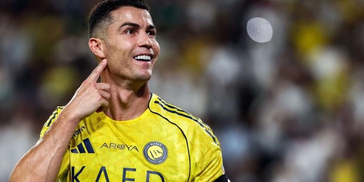 کریستیانو رونالدو، نخستین فوتبالیست میلیاردر تاریخ