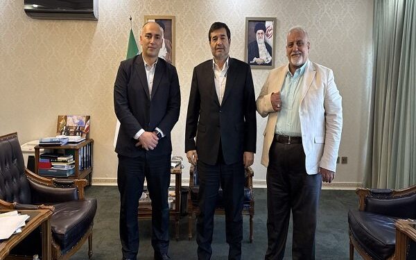 دنیامالی: واترپلو ایران می تواند قهرمان آسیا شود