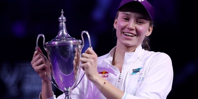 لحظه‌ای جنجالی در ریاض؛ لطفاً عکس نگیرید!