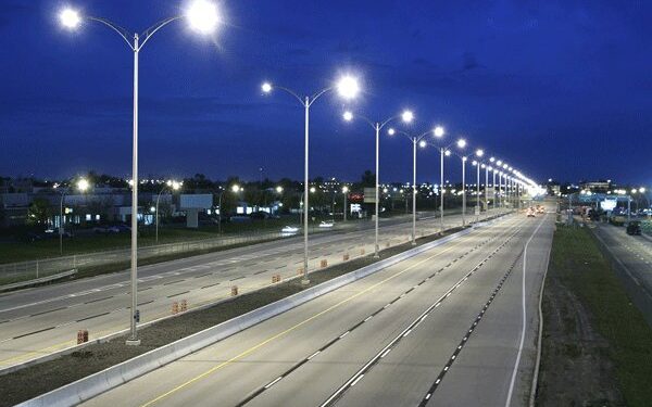 ۳ طرح روشنایی در محورهای خراسان جنوبی اجرا شد