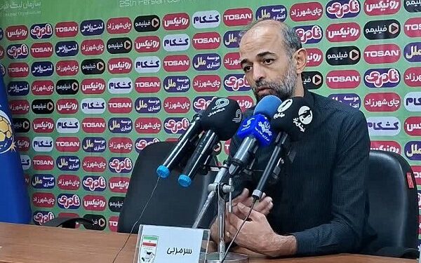 نویدکیا: داوری پر اشکال بود، سپاهان مستحق برد برابر آخال