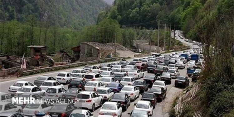 محور چالوس و آزادراه تهران – شمال تا اطلاع ثانوی یکطرفه شد