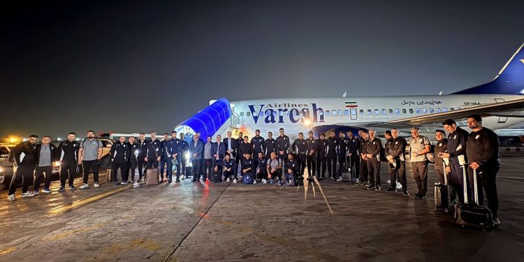 کاروان تیم ملی فوتبال با یک غایب راهی امارات شد