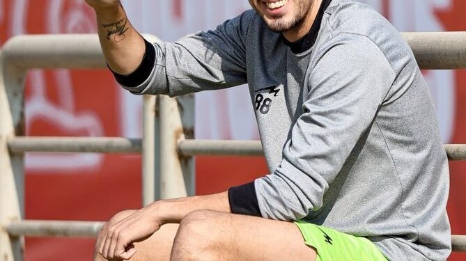 واکنش متفاوت اوسمار به مصدومان پرسپولیس