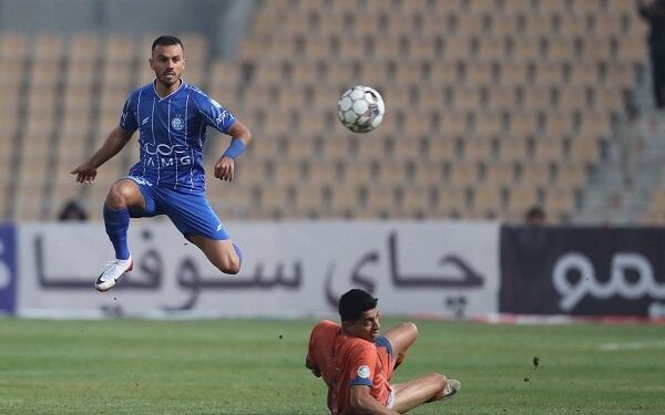 نارضایتی ساپینتو از دو بازیکن/ تعویض هایی که به داد استقلال رسید