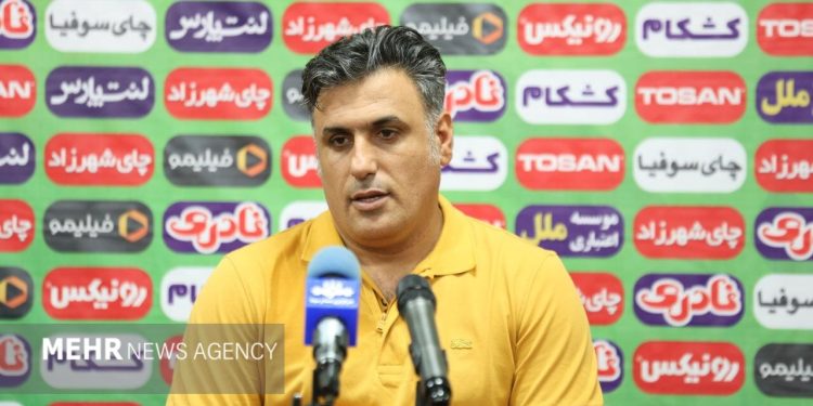 خلیفه‌اصل:شکست مقابل گل‌گهر ازارزش بازیکنان استقلال خوزستان کم نمی‌کند