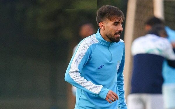 احمدی: استقلال متفاوتی را فردا شاهد خواهید بود/ سه امتیاز را می خواهیم