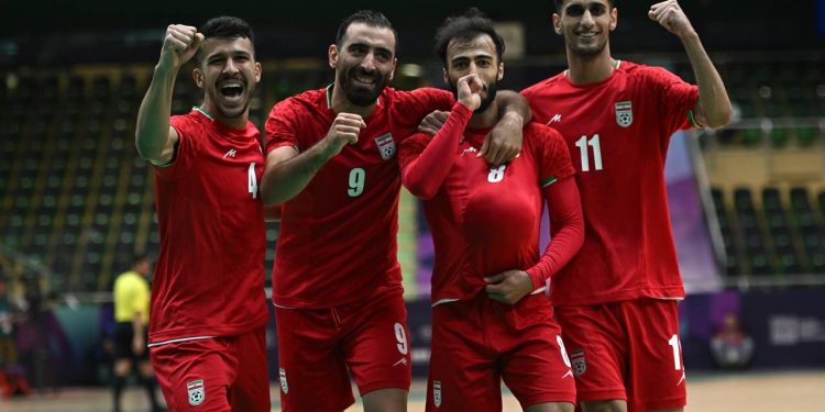 خبر : عکس| ستاره فوتسال ایران و یک پیام شخصی خاص با شادی گل!