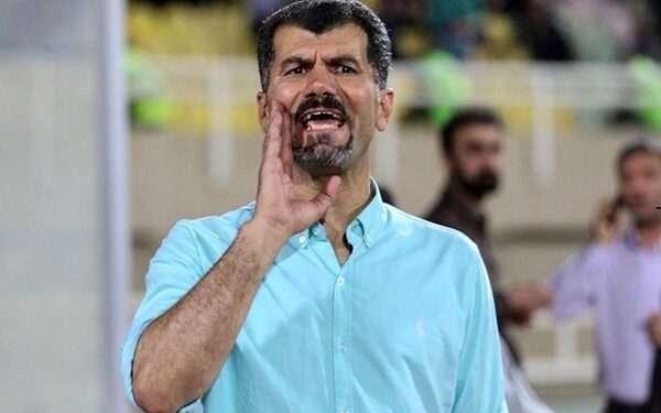 اعتراض سرمربی نیروی زمینی به ناظر بازی