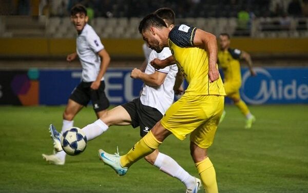 تساوی سپاهان و آخال در نیمه اول/ زردهای اصفهان غافلگیر شدند