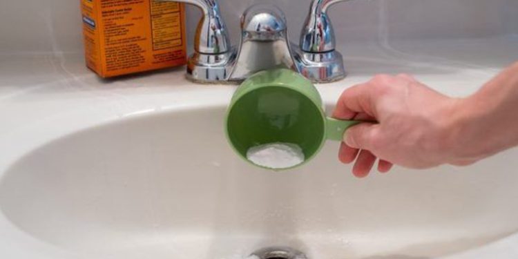 9 علت جمع شدن آب در روشویی و راه حل آن