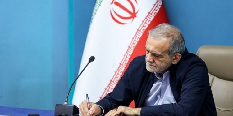 ابلاغ قانون حمایت از ایرانیان خارج از کشور توسط رئیس‌جمهور