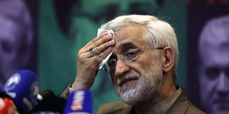 حملات به روحانی و ظریف نشانه زوال افراطی‌هاست