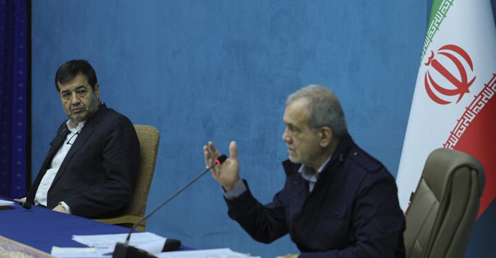 آقای پزشکیان، گفتوگو با ترامپ را آغاز کنید