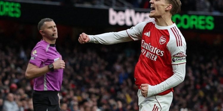 پیروزی لیورپول و آرسنال با نتایج مشابه