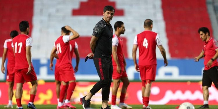 توهین به «کریم باقری» فراتر از یک جنجال/ اسطوره‌هایی که بی‌پناه هستند