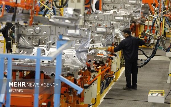 پرداخت ۴۰ همت تسهیلات به سایپا و ایران‌خودرو معطل بانک‌ها