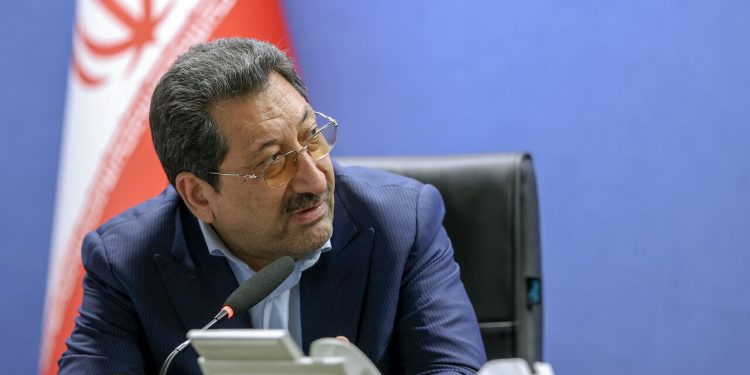 افزایش تولید تنها راه گذر از تنگنای اقتصادی و رسیدن به توسعه صنعتی است