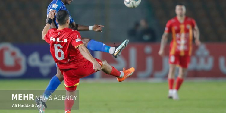 سنگرگیر: پیروزی‌ها در مسابقات حذفی فشار علیه فولاد را اندک کرده‌است