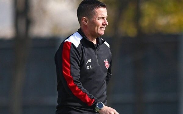 اوسمار: باید در قراردادم موی سفید میگذاشتم/ عقب نشینی را قبول ندارم