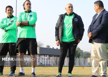 نخستین حضور منصوریان در تیم عراقی و مشخص شدن اولین بازیکن ایرانی