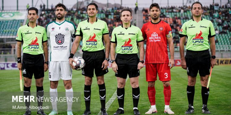 زمانی و اکرمی داوران تراکتور و پرسپولیس/ محمدی برای استقلال سوت می زند