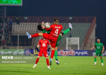 رقابت لیگ برتر فوتبال – شمس‌آذر و تراکتور