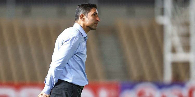 کنایه مستقیم وحید هاشمیان به اوسمار!