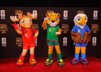 خبر : لحظه به لحظه با قرعه‌کشی جام جهانی/ ایران در کدام گروه می‌افتد؟