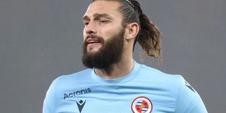 بازداشت ستاره رقابت لیگ برتری در فرودگاه