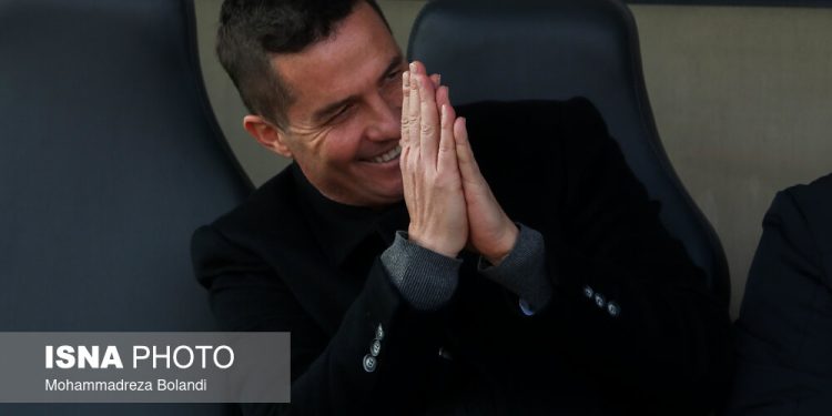 واکنش اوسمار به پوشیدن لباس تیره در دیدار‌ها