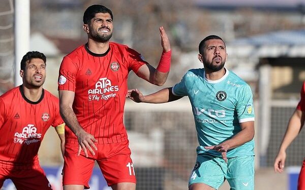 تساوی تراکتور و پیکان در نیمه اول