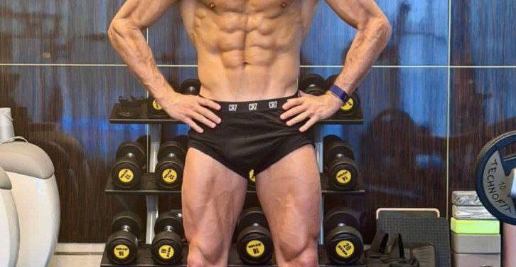 عکس | واکنش رامین رضاییان به بدن حاضر کریستیانو رونالدو