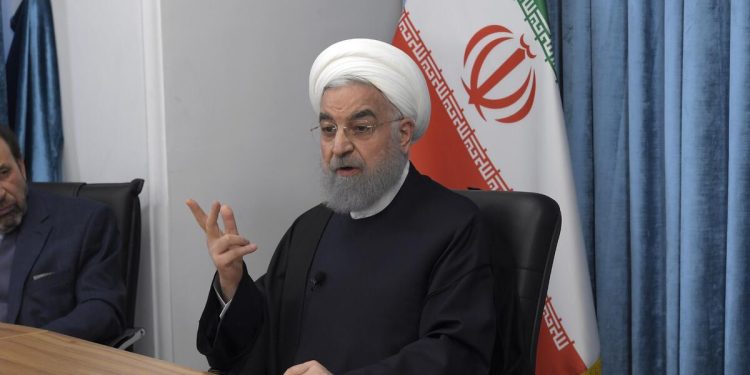 روحانی پرده برداشت: خطای بزرگ تصمیم‌سازان، کم‌اهمیت دانستن احتمال حمله آمریکا و اسرائیل بود + فیلم