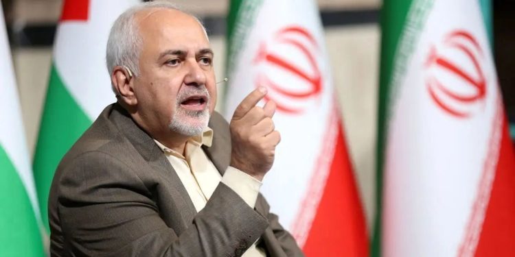 ظریف: ایران هفت‌هزار سال است ایستاده؛ جهان باید با قدرت ایران کنار بیاید