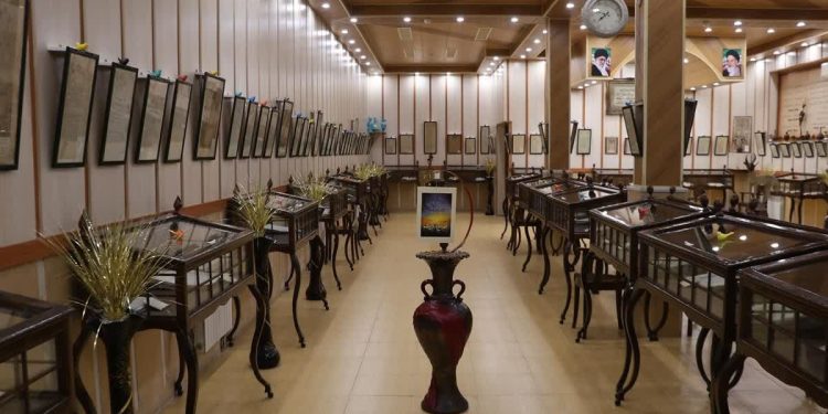 یک قرن از تأسیس کتابخانه ملی رشت گذشت