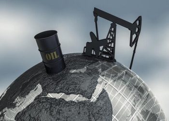 نفت در مسیر صعود؛ تحریم‌های تازه علیه ایران قیمت‌ها را بالا برد