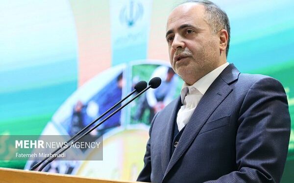 نوری: حذف ارز ترجیحی با پرداخت یارانه یک میلیونی جبران می‌شود