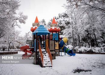 هشدار تشدید بارش برف و باران در سراسر کشور؛ دمای تهران به زیر صفر رسید