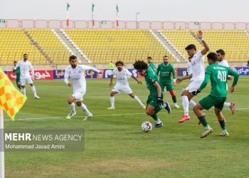 دیدار تیم شمس آذر قزوین با چادرملو برگزار شد