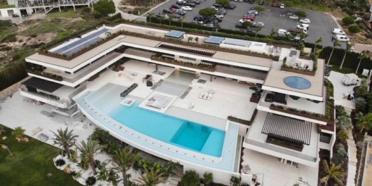 عکس | برنامه ویژه رونالدو برای بازنشستگی؛ ویلای ۳۰ میلیون یورویی در لیسبون!