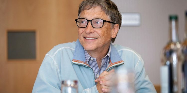 بیل گیتس: این ۳ شغل تا سال‌ها از دست هوش مصنوعی در امان می‌مانند