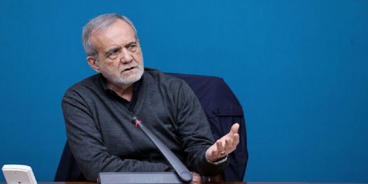 دستور فوری پزشکیان به وزارتخانه‌ها: پیگیری مطالبات مردم در اولویت قرار گیرد