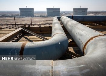 انتقال ۱۱۲ میلیارد لیتر نفت و فرآورده از خطوط لوله در ۹ ماه
