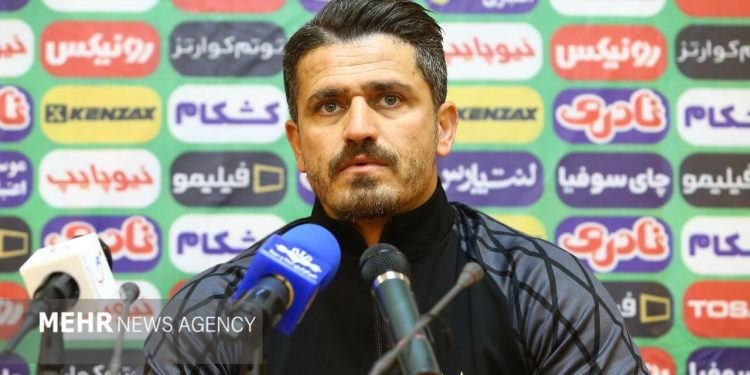 غفوری: شایسته پیروزی بودیم/ ساپینتو دستیار تو سری خور می‌خواست