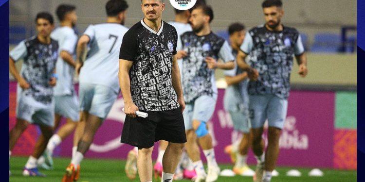 خبر : عکس| وریا غفوری با استقلال در دبی